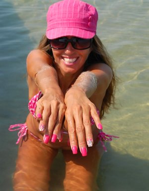 Hairy Arms offers a xxx picture gallery with Lori Anderson xxx gallery 148451