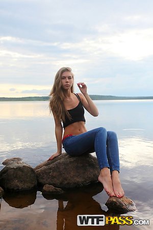 Private Sex Tapes offers a xxx picture gallery with Megan in sex scene with boy