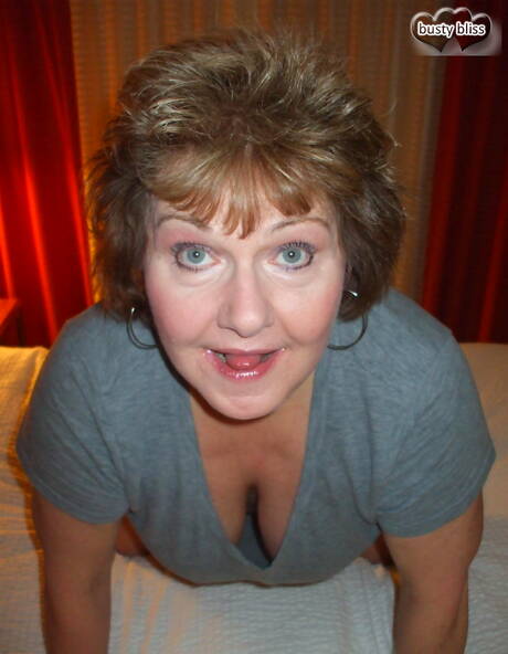 TAC Amateurs are excited to present you with a photo gallery showcasing Busty Bliss in handjob scene